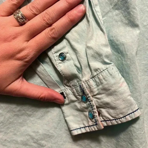 Shirt - Picture 6 of 6